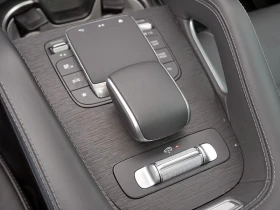 Mercedes-Benz GLS580 AMG/4MATIC/FACELIFT/BURMESTER/HEAD UP/360/PANO/22/, снимка 12