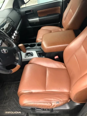 Toyota Sequoia 5.7i  SR 5, снимка 10