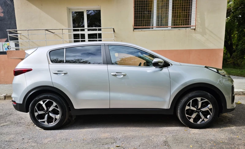 Kia Sportage 1.6 CRDI 4x4 - КОЛЕДНА ПРОМОЦИЯ !, снимка 6 - Автомобили и джипове - 52115706