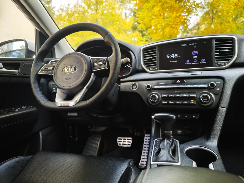 Kia Sportage 1.6 CRDI 4x4 - КОЛЕДНА ПРОМОЦИЯ !, снимка 14 - Автомобили и джипове - 52115706