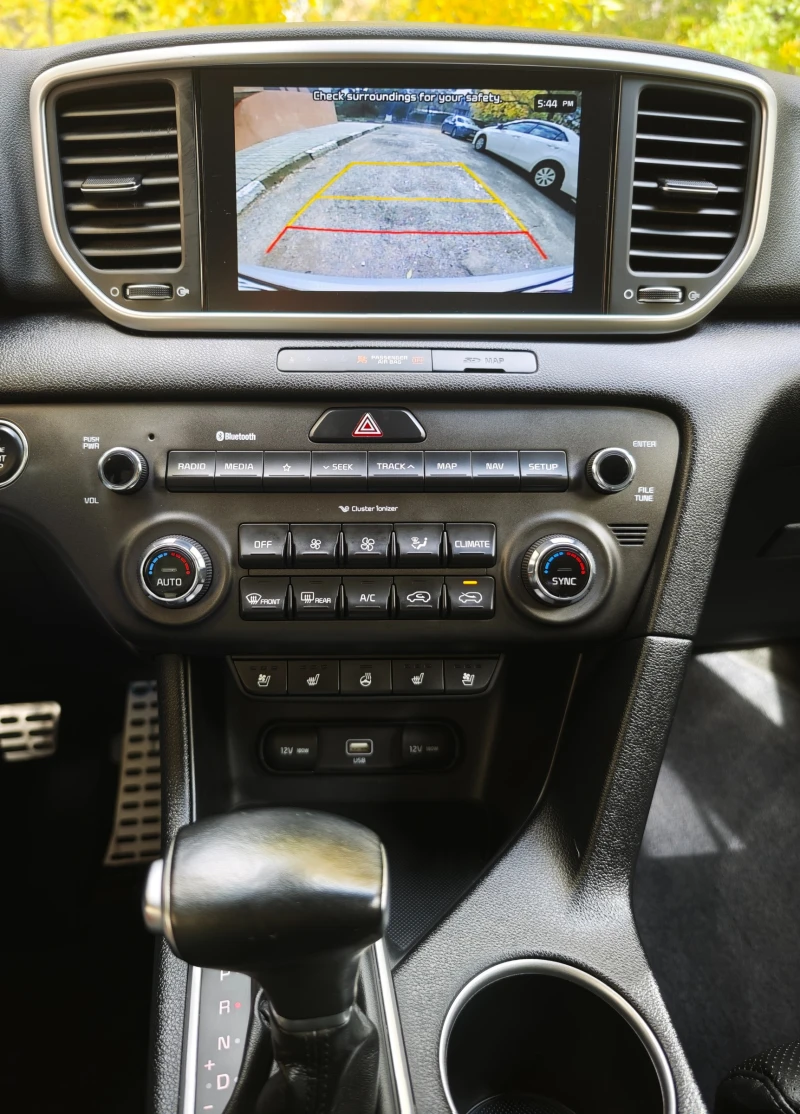 Kia Sportage 1.6 CRDI 4x4 - КОЛЕДНА ПРОМОЦИЯ !, снимка 15 - Автомобили и джипове - 52115706