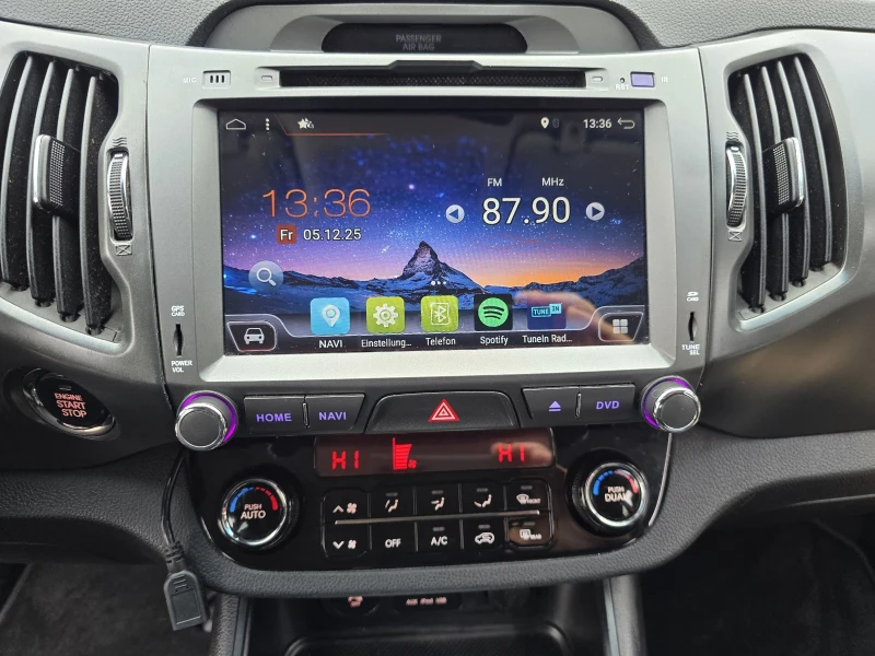 Kia Sportage 2.0CRDI NAVI АВТОМАТ4х4, снимка 13 - Автомобили и джипове - 52702594