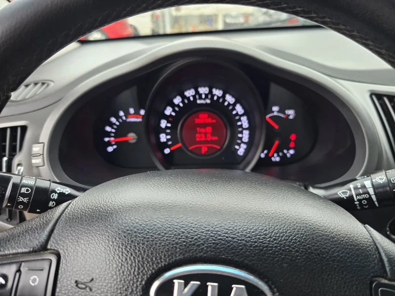 Kia Sportage 2.0CRDI NAVI АВТОМАТ4х4, снимка 12 - Автомобили и джипове - 52702594