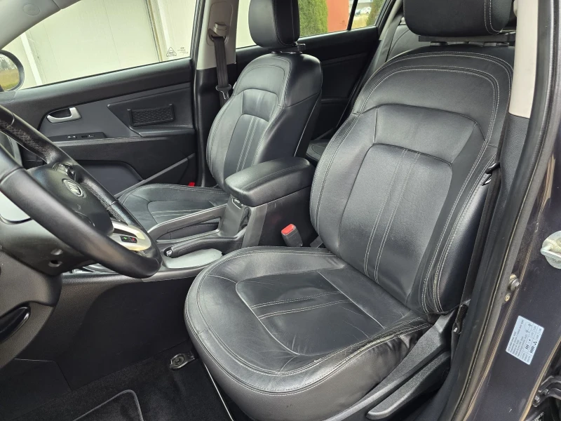 Kia Sportage 2.0CRDI NAVI АВТОМАТ4х4, снимка 10 - Автомобили и джипове - 52702594