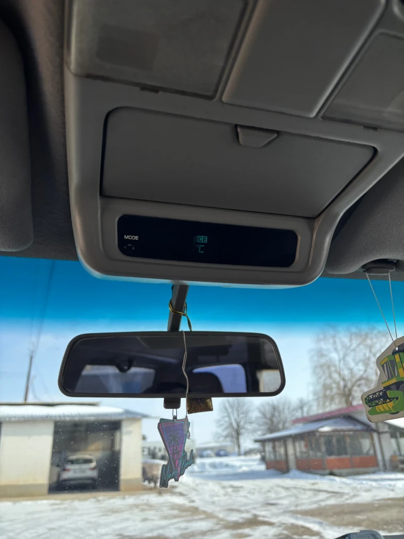 Nissan Patrol, снимка 10 - Автомобили и джипове - 53140402