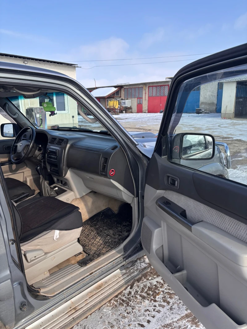 Nissan Patrol, снимка 6 - Автомобили и джипове - 53140402