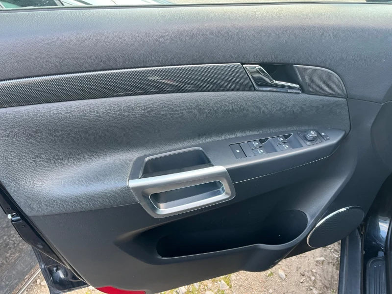 Opel Antara 2.4-140к.с. Газ-бензин, снимка 9 - Автомобили и джипове - 53416055