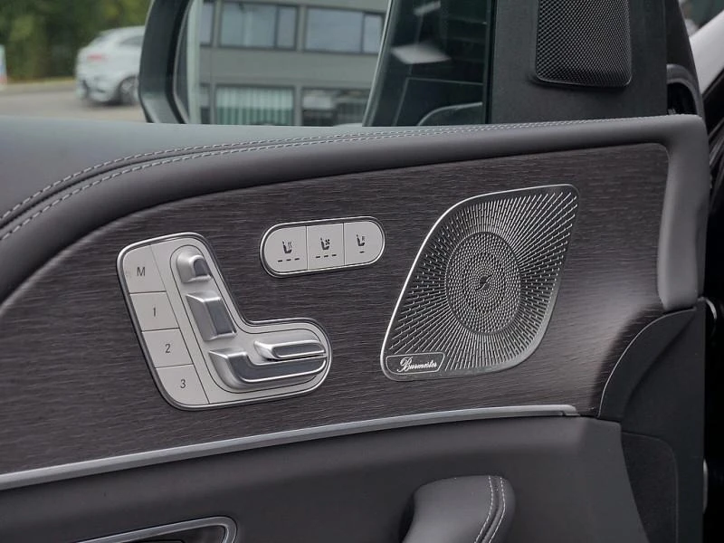 Mercedes-Benz GLS580 AMG/4MATIC/FACELIFT/BURMESTER/HEAD UP/360/PANO/22/ - изображение 7