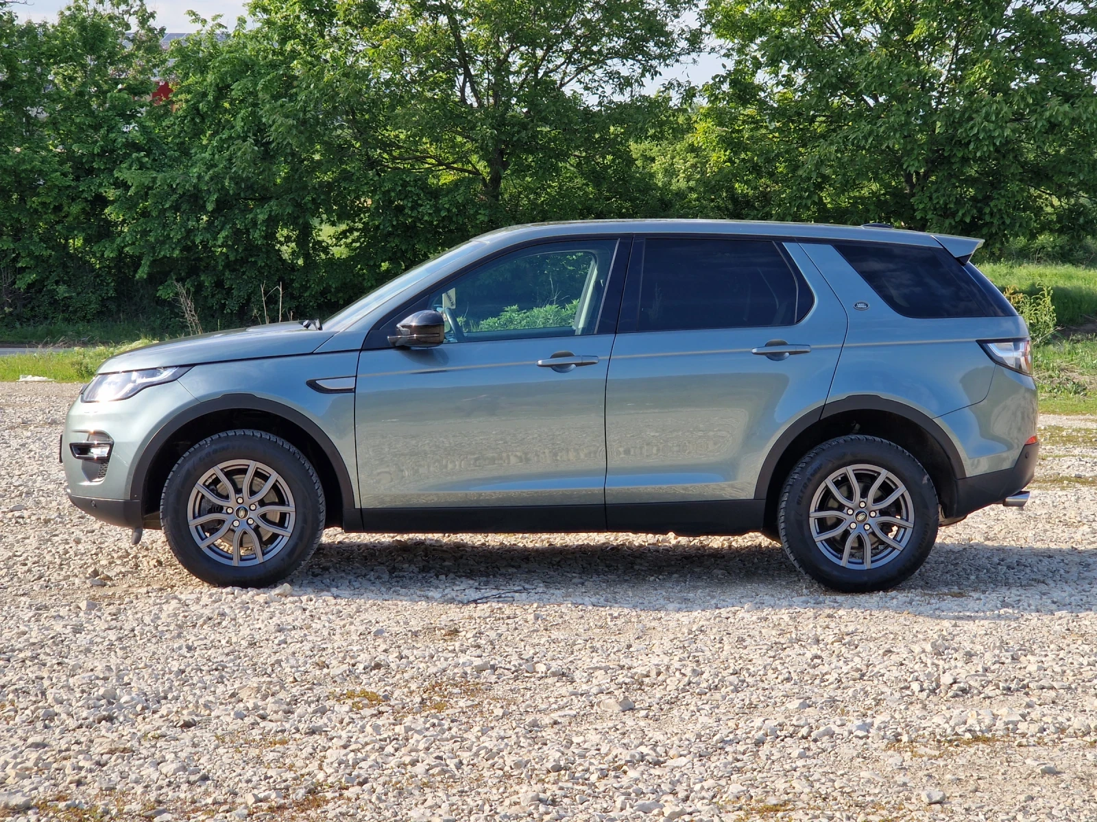 Land Rover Discovery Sport 2.0TD-180к./4x4/9ск./Евро6/Панорама/TPMS/Камера/F1 - изображение 8