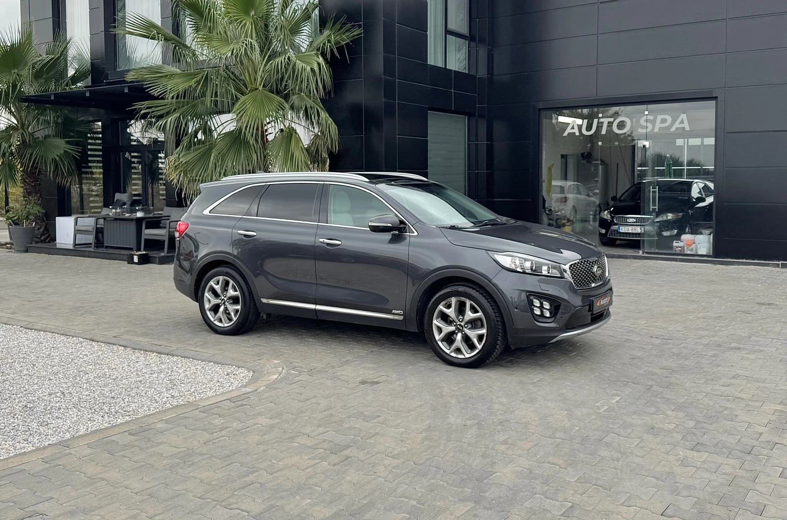 Kia Sorento 2.2CRDi AWD Обдух/Подгрев/Пано/Keyless/360Камера - изображение 3