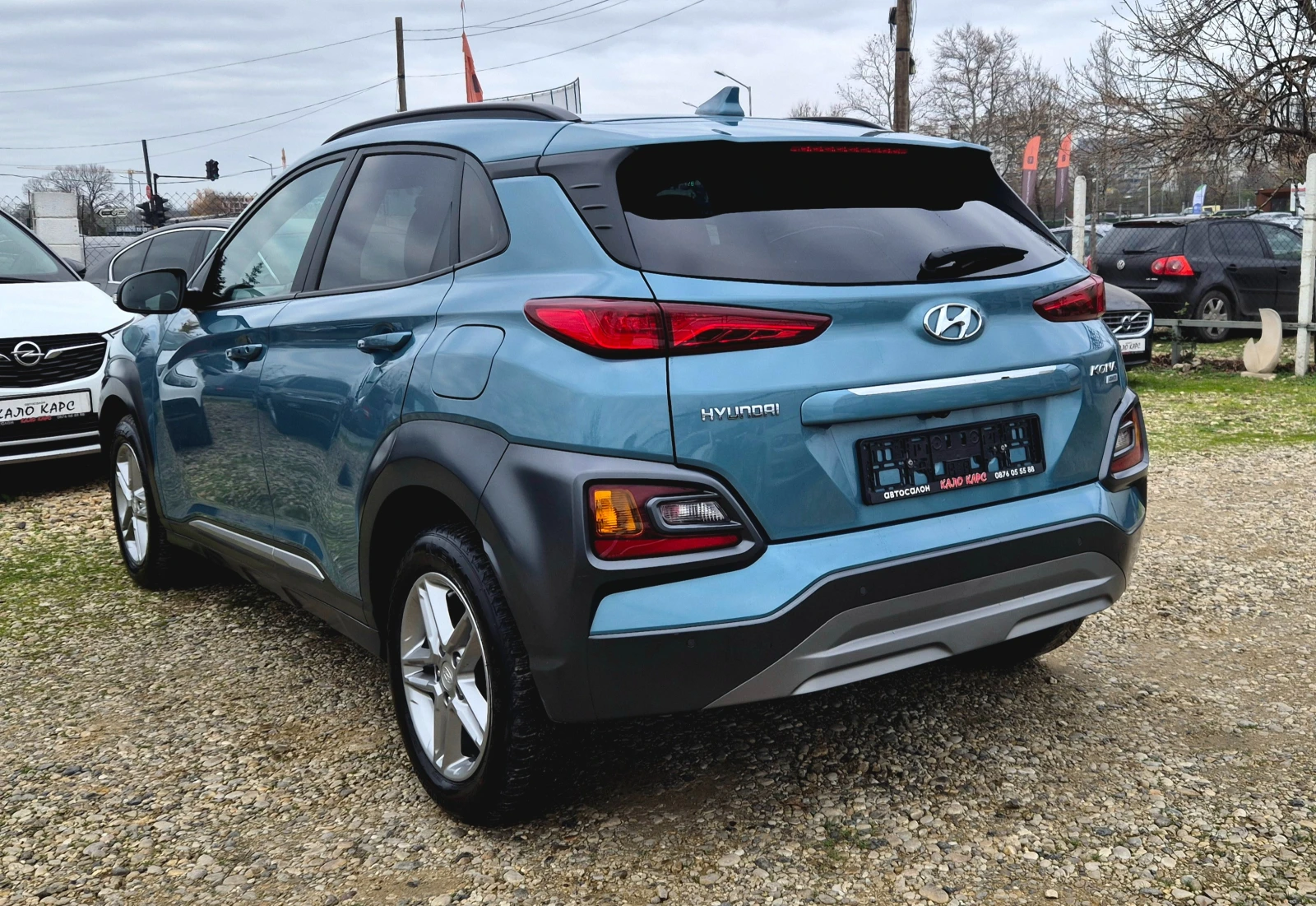 Hyundai Kona 4x4 / РЕАЛНИ КМ. / ВСИЧКИ ЕКСТРИ - изображение 5