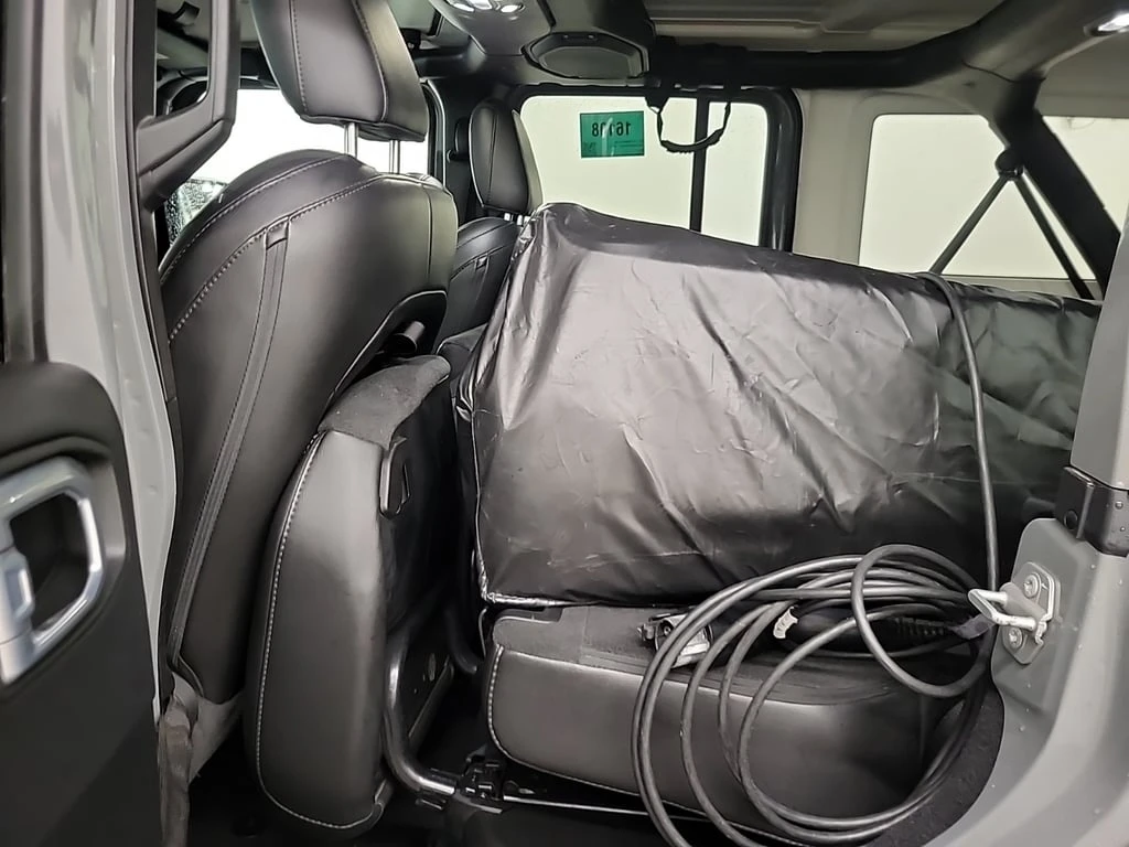 Jeep Wrangler * UNLIMITED SAHARA * CARFAX * ��� ������������ ��� | Mobile.bg � ����������� 13