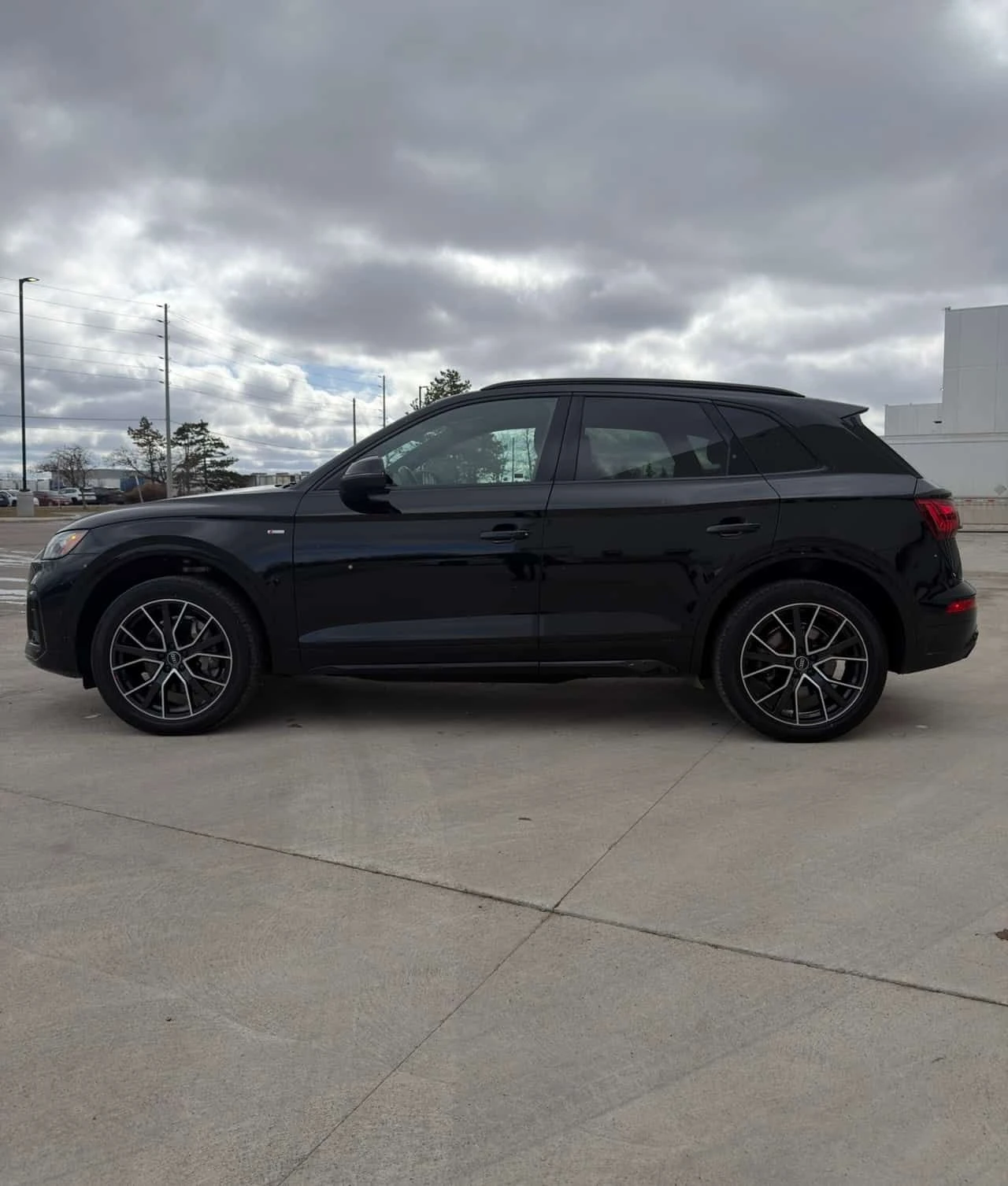 Audi Q5 Progressiv  CARFAX, снимка 2 - Автомобили и джипове - 53835356