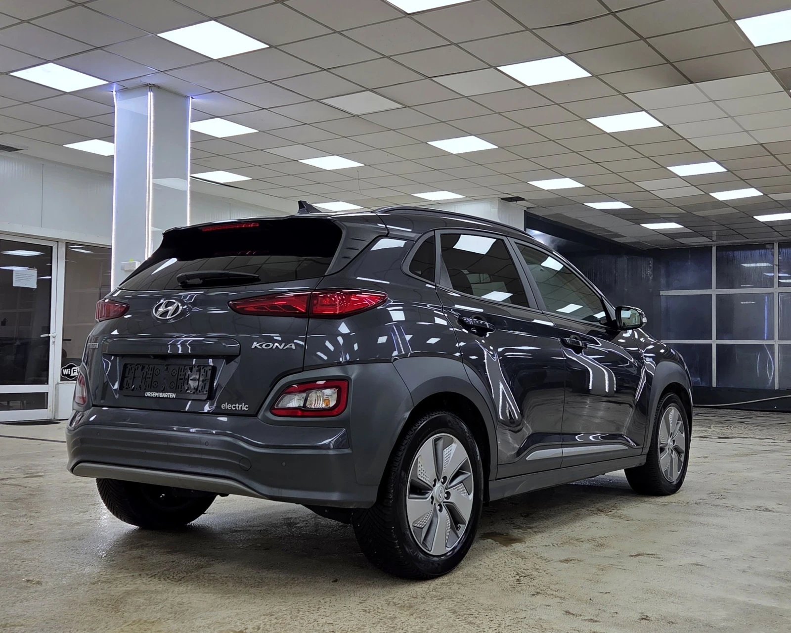 Hyundai Kona 64KWh/ВГаранция, снимка 3 - Автомобили и джипове - 53909587