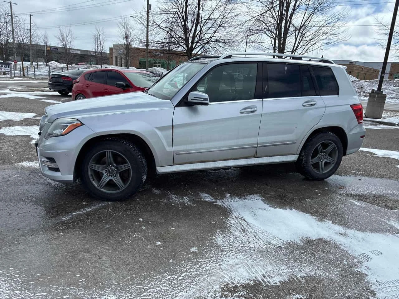 Mercedes-Benz GLK 250 * 360 КАМЕРА* ПАНОРАМА* ДВА ЧИФТА ГУМИ/ДЖАНТИ*, снимка 3 - Автомобили и джипове - 53990854