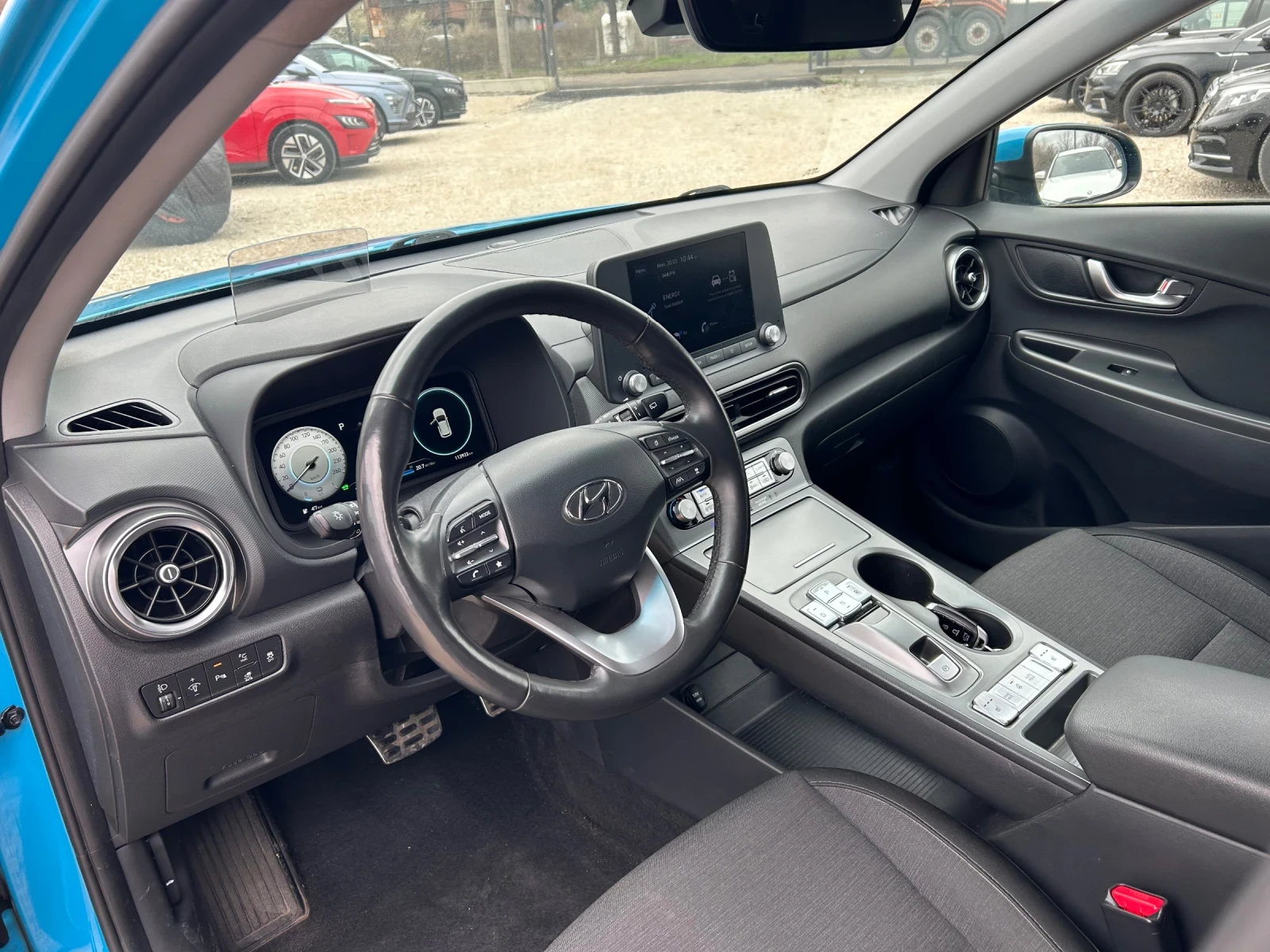 Hyundai Kona TREND* 42KW* ГАРАНЦИЯ, снимка 9 - Автомобили и джипове - 54025634