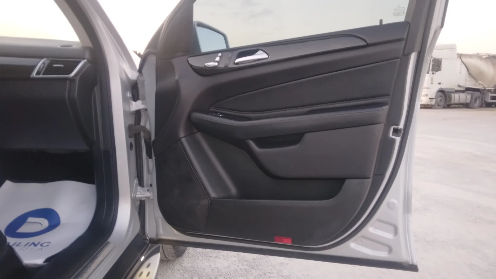 Mercedes-Benz GLE 350, снимка 8 - Автомобили и джипове - 55211401