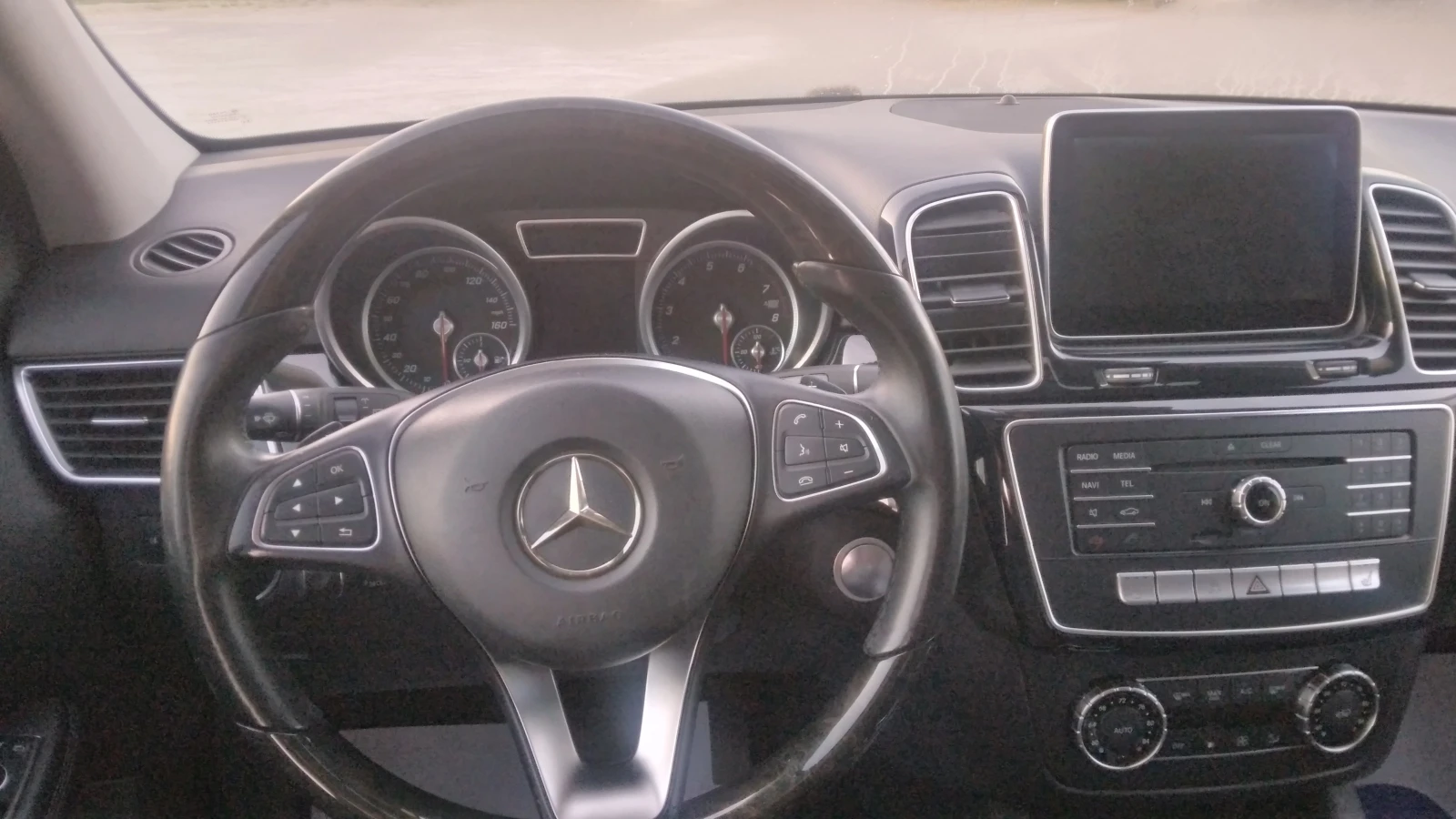 Mercedes-Benz GLE 350, снимка 13 - Автомобили и джипове - 55211401