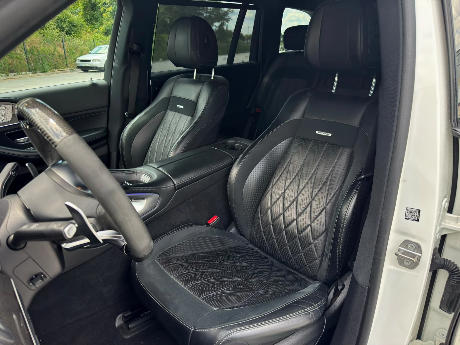 Mercedes-Benz GLS 63 AMG Full Carbon* Вакум* Burmester* Pano* 7-м, снимка 10 - Автомобили и джипове - 55237451