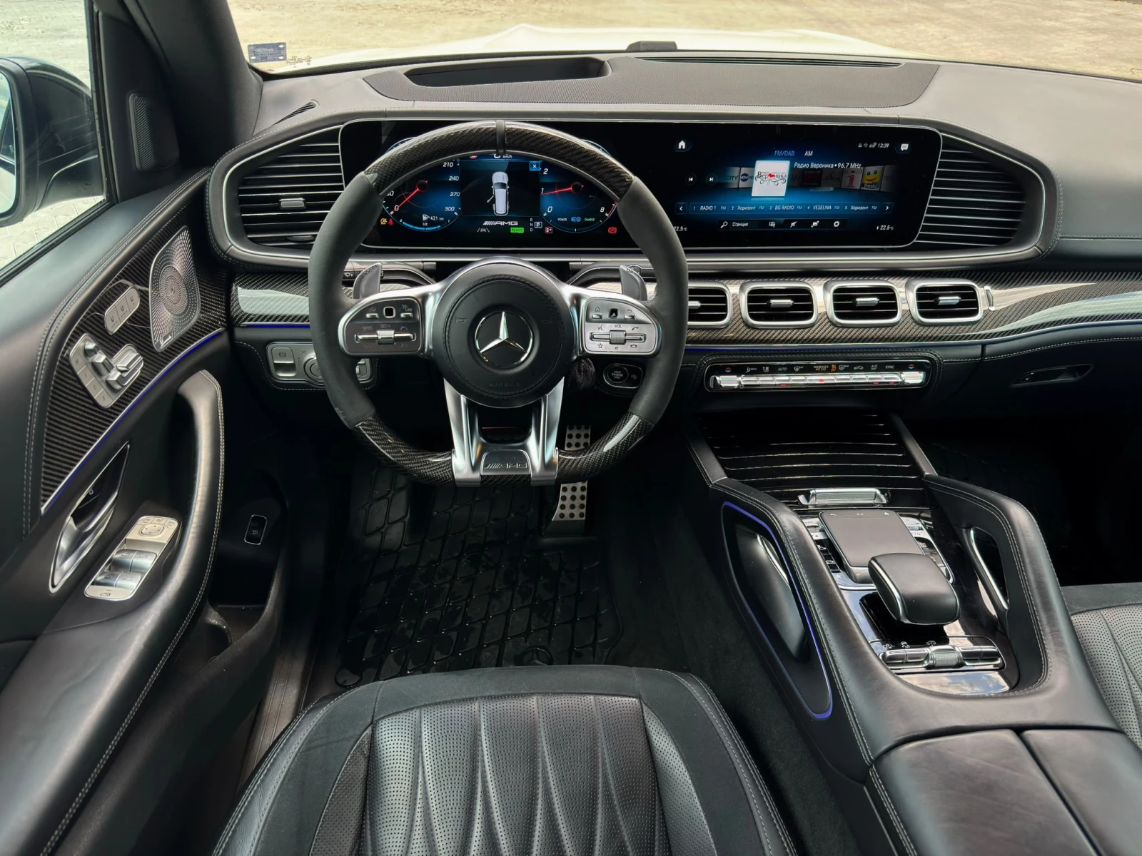 Mercedes-Benz GLS 63 AMG Full Carbon* Вакум* Burmester* Pano* 7-м, снимка 11 - Автомобили и джипове - 55237451