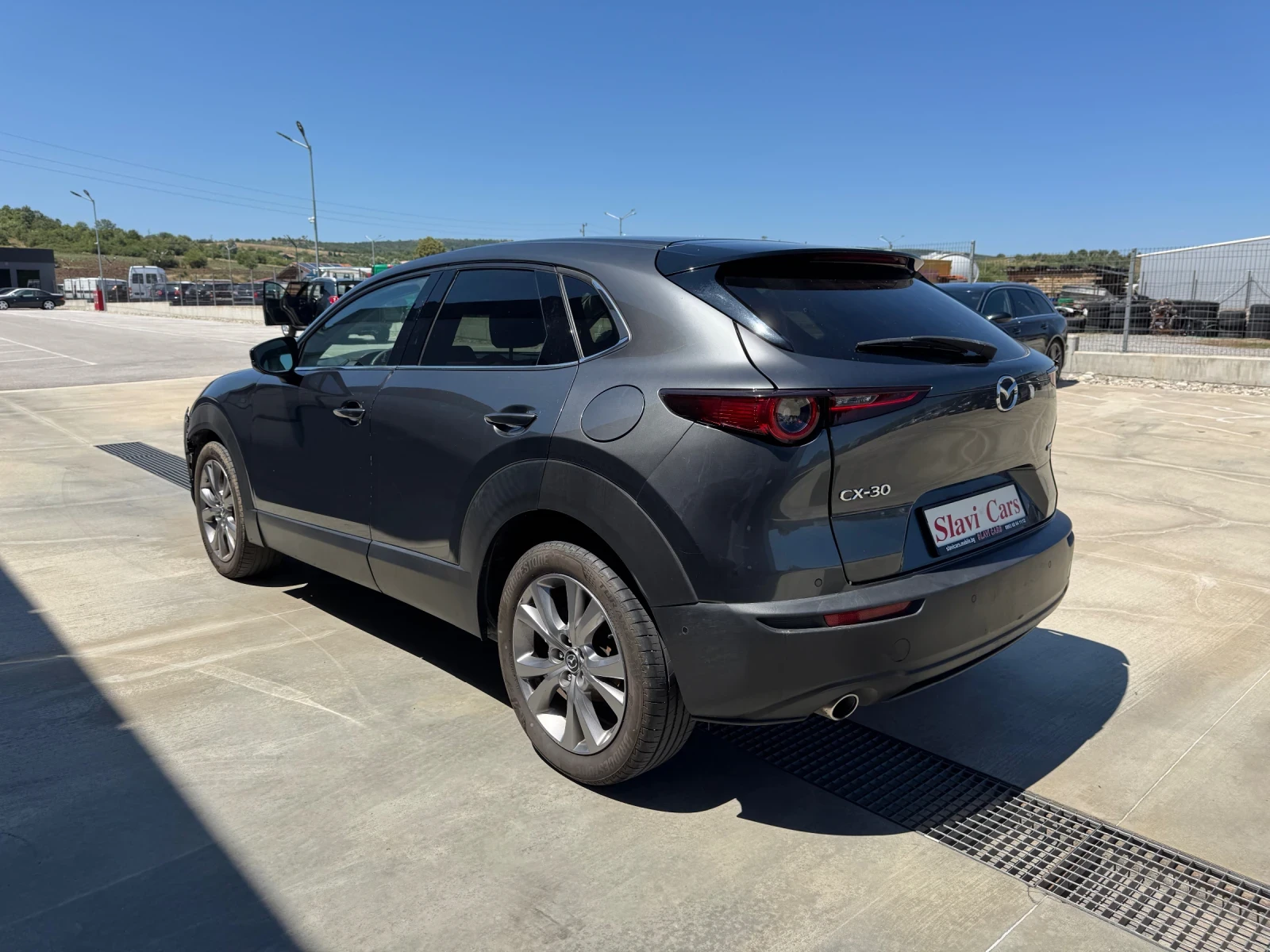Mazda CX-30 1.8 D 2WD EXCLUSIVE | FULL OPTIONAL, снимка 4 - Автомобили и джипове - 55536450
