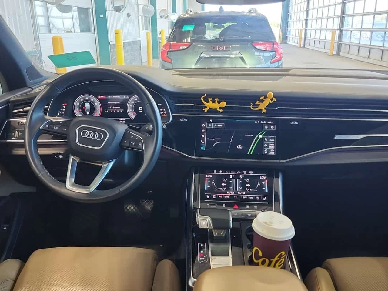 Audi Q7 / 55 TFSI / ДЕСТРОНИК / ОБДУХВАНЕ / ПАНОРАМА , снимка 11 - Автомобили и джипове - 56173874