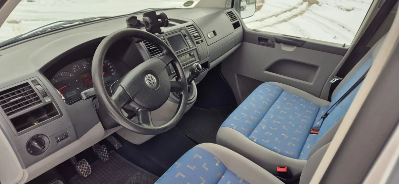 VW Caravelle, снимка 17 - Бусове и автобуси - 49192539