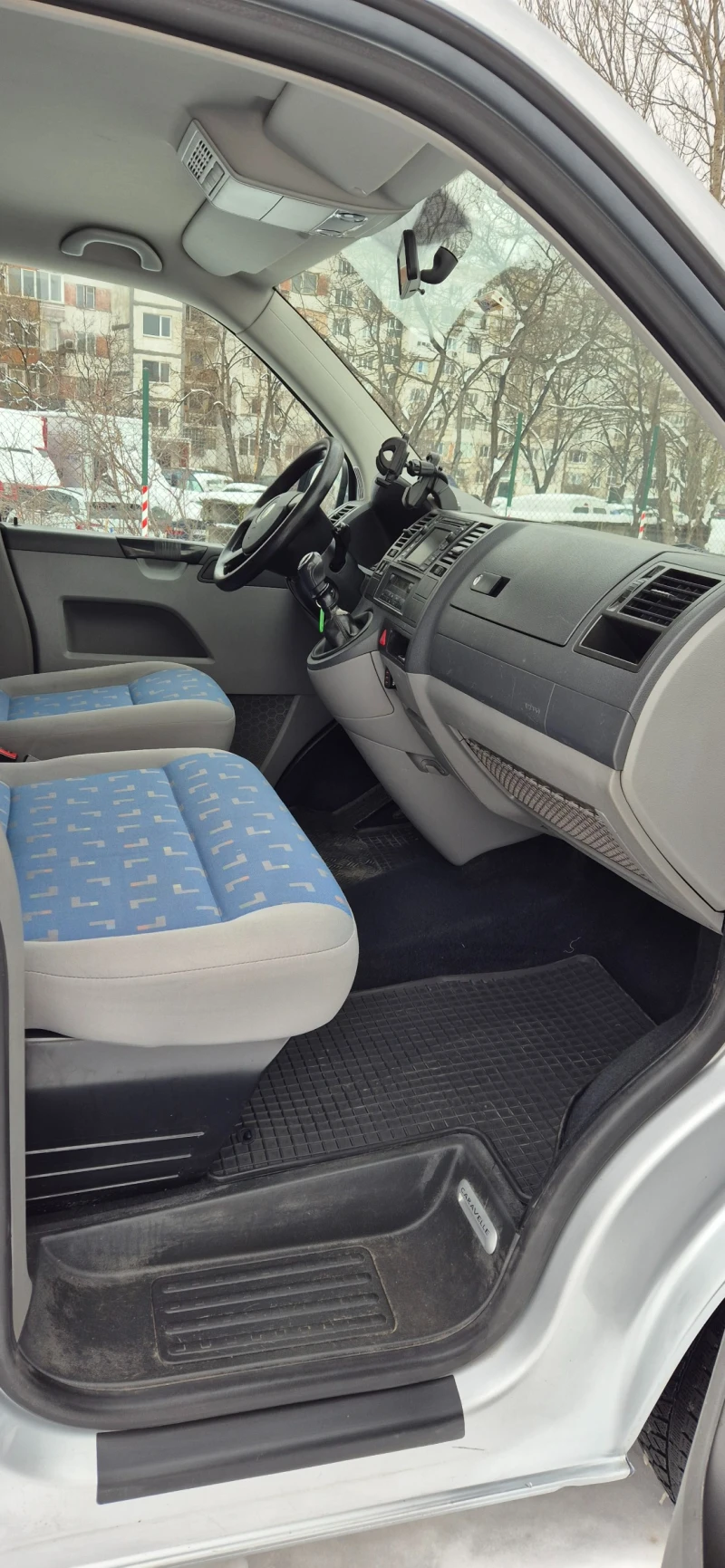 VW Caravelle, снимка 13 - Бусове и автобуси - 49192539