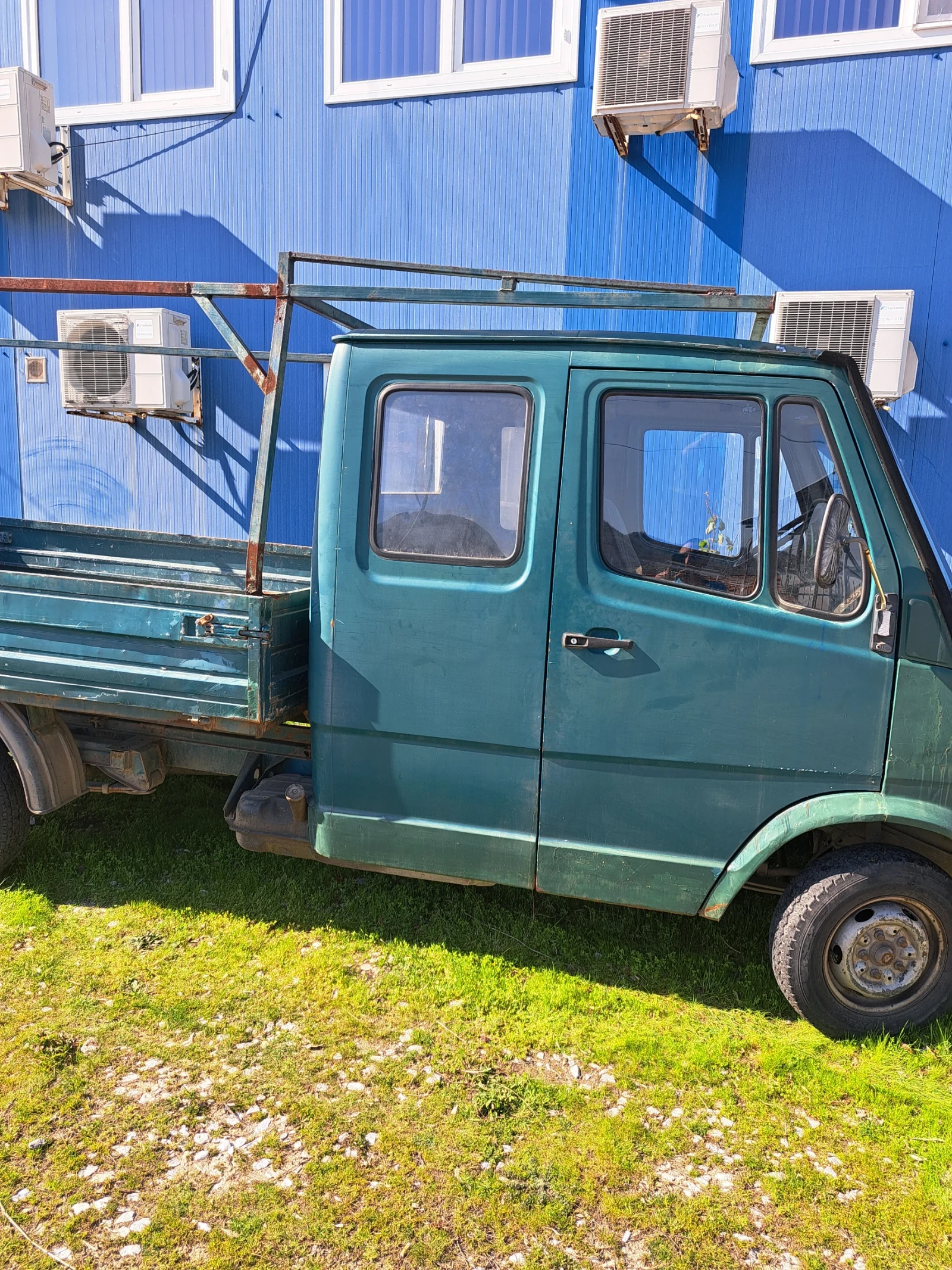 Mercedes-Benz 208  - изображение 2