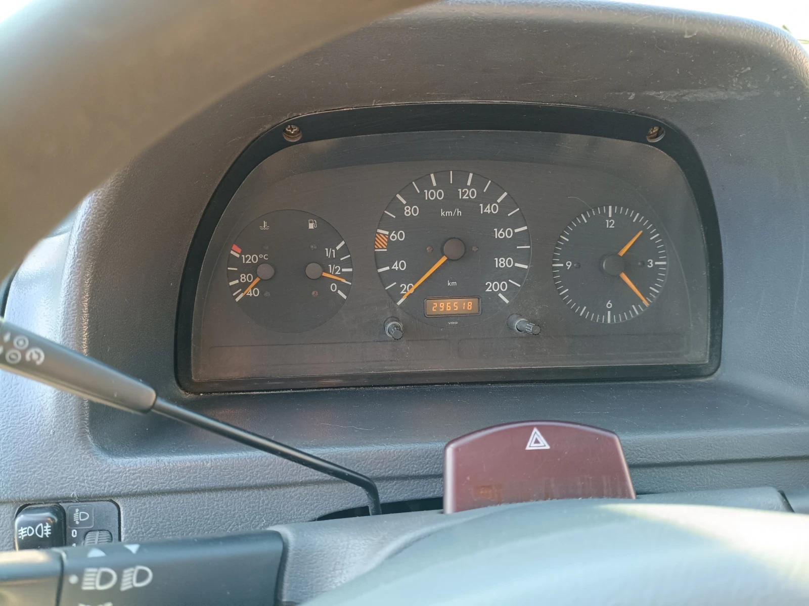 Mercedes-Benz Vito Товаропътнически 110D, снимка 11 - Бусове и автобуси - 54193863