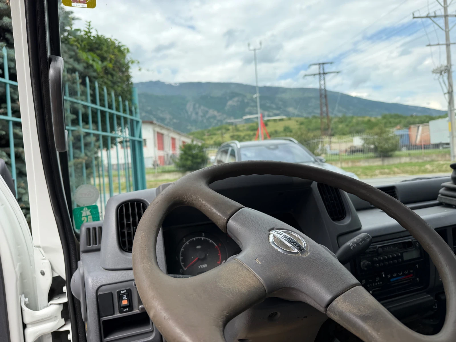 Nissan Capstar 3.0Diesel* 35.13* Тристранен самосвал* 3.10м кош, снимка 4 - Бусове и автобуси - 54740613