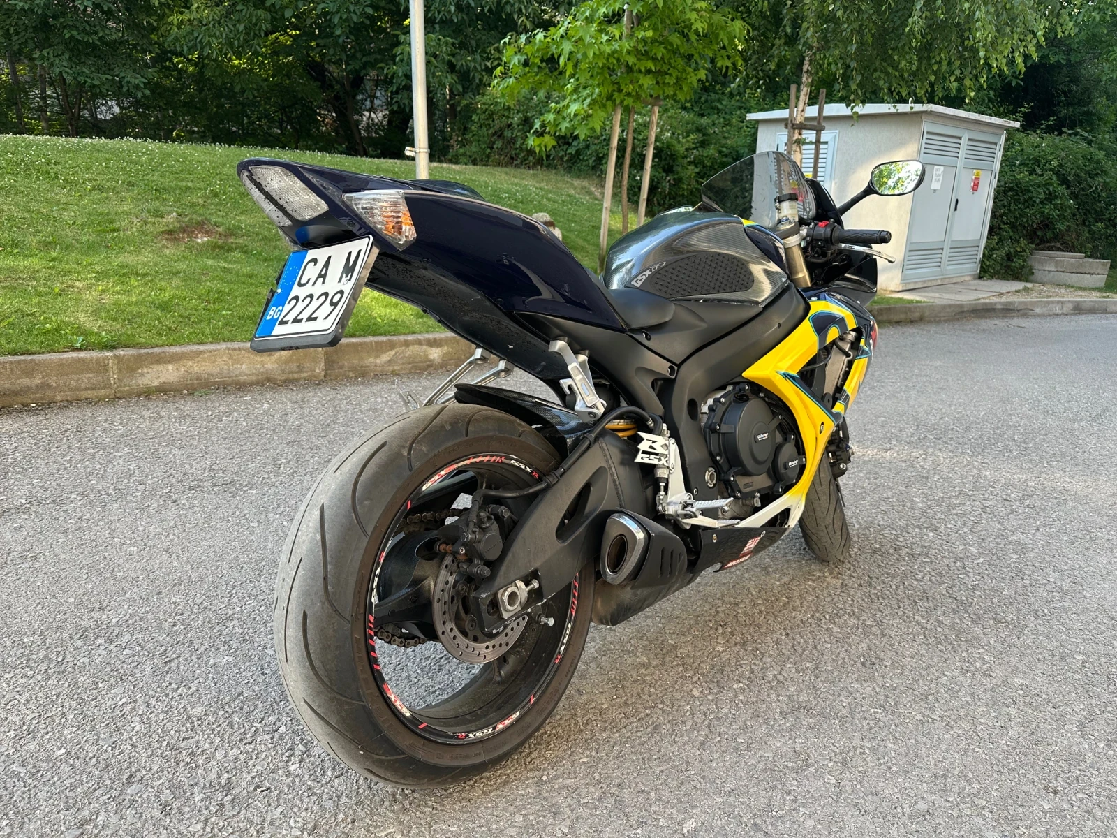 Suzuki Gsxr К7 / 600 / РЕГИСТРИРАН ЗА А2 - изображение 4