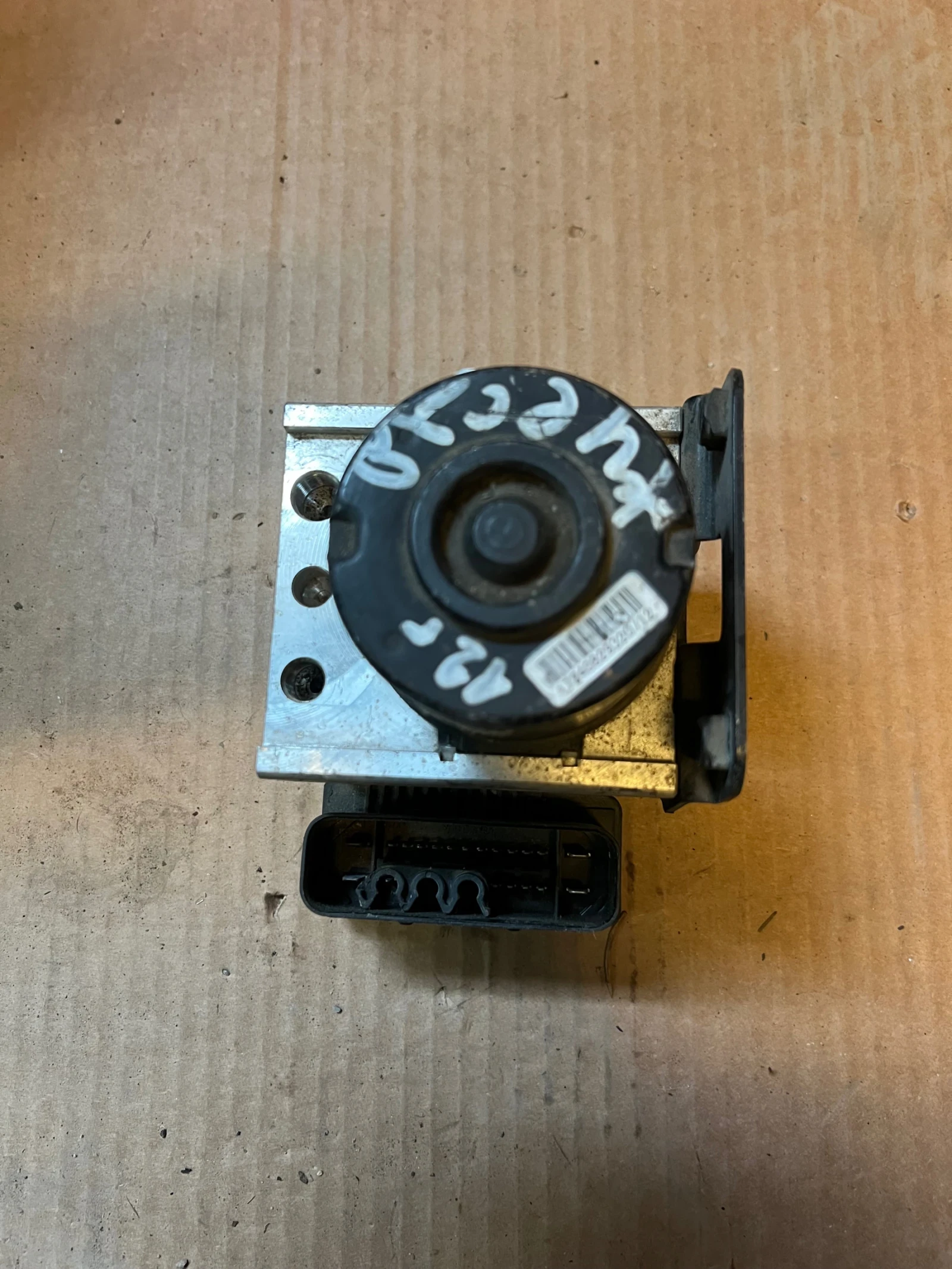 8V512M110AD ABS  FORD fiesta   Ate 06.2102-1317.4 28.5700-5902.3 | Mobile.bg   5