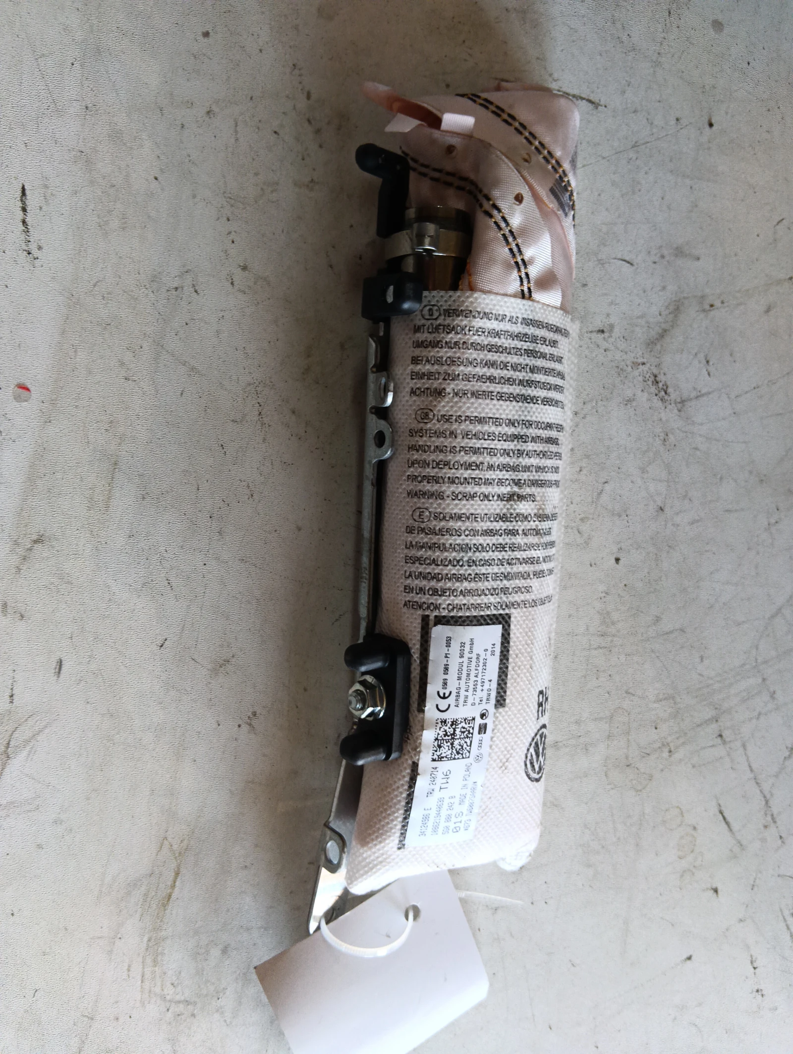 еърбег седалка предна дясна 5G0880242B Seat Leon