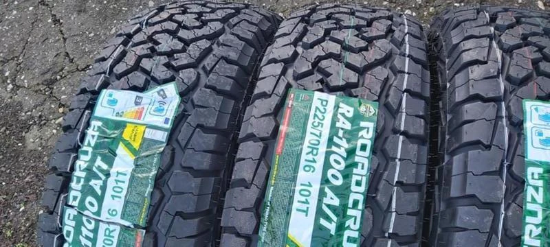 Гуми Всесезонни 225/70R16, снимка 2 - Гуми и джанти - 31457221