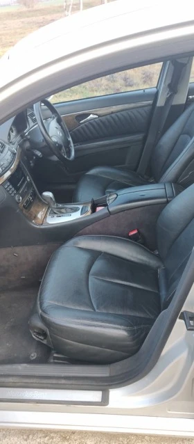 Mercedes-Benz E 320, снимка 3