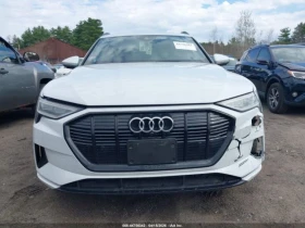 Audi E-Tron Premium Plus quattro, снимка 11