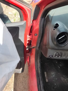 Renault Clio 1.2ГАЗ УДАРЕНА - 6300 лв. / 3221.14 € - 17372052 13