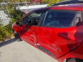 Renault Clio 1.2ГАЗ УДАРЕНА - 6300 лв. / 3221.14 € - 17372052 3