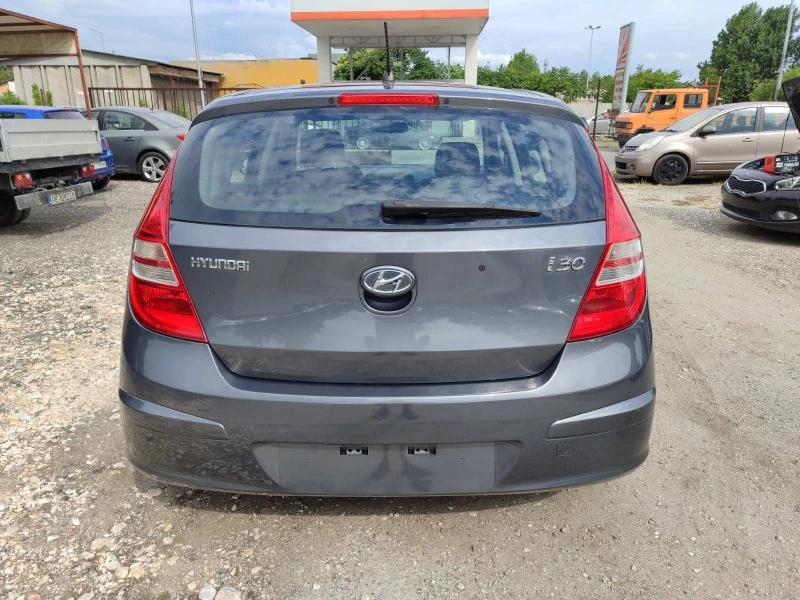 Hyundai I30 1.4i, снимка 3 - Автомобили и джипове - 41812282