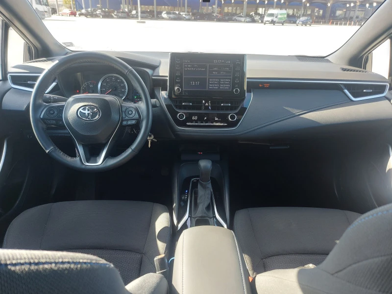 Toyota Corolla 2.0 SE, снимка 10 - Автомобили и джипове - 42257172