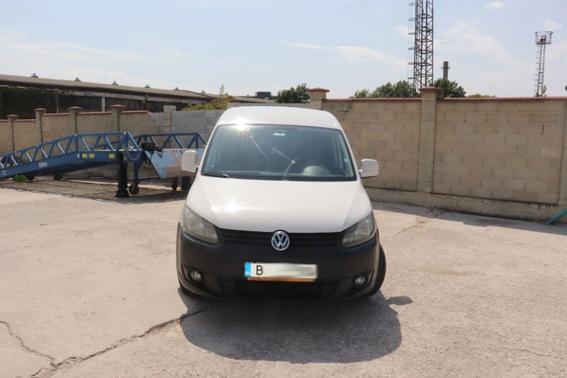 VW Caddy 1.6 TDI, снимка 5 - Автомобили и джипове - 46989121