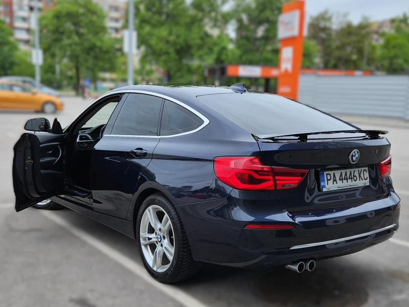 BMW 320 3GT xDrive/Head up/Pano/Camera/Full Assist, снимка 4 - Автомобили и джипове - 47058184