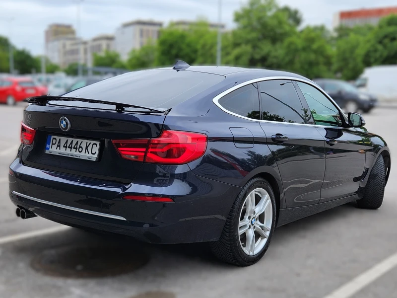 BMW 320 3GT xDrive/Head up/Pano/Camera/Full Assist, снимка 3 - Автомобили и джипове - 47058184