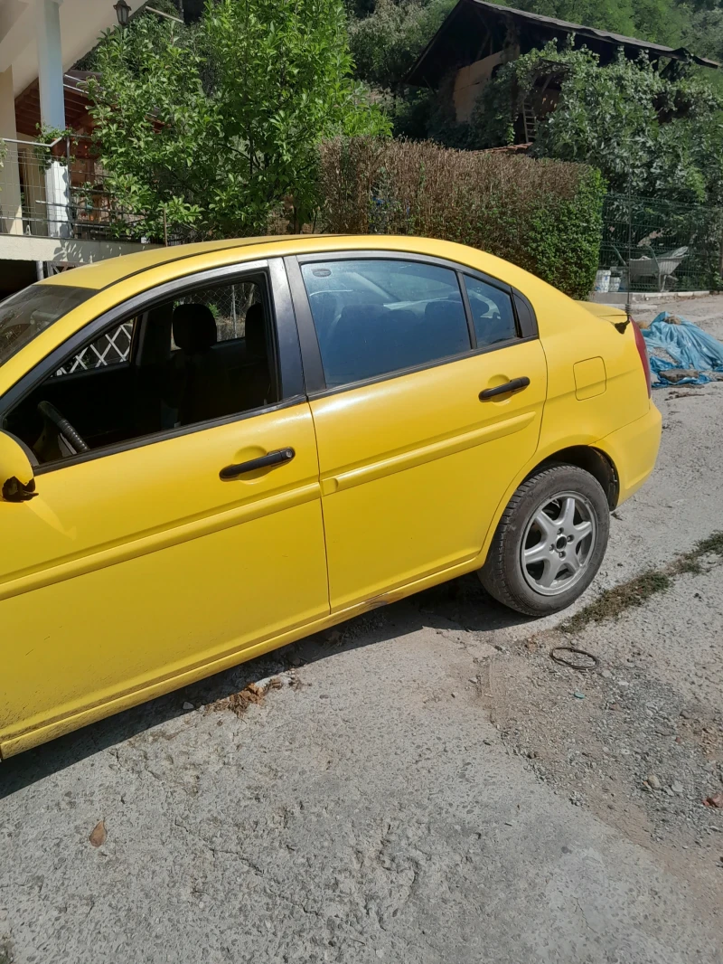 Hyundai Accent, снимка 3 - Автомобили и джипове - 47144164