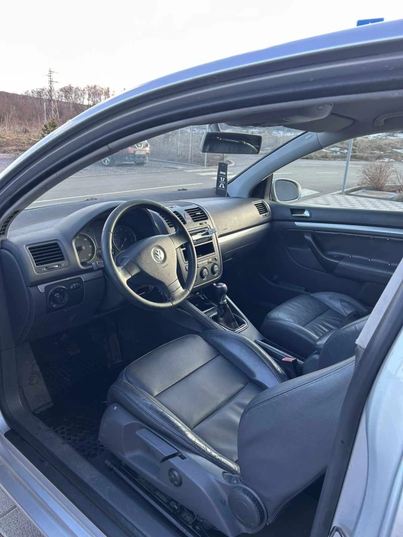 VW Golf TDI, снимка 8 - Автомобили и джипове - 48620169