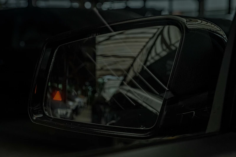 Mercedes-Benz E 250 AMG/4Matic/Distronik/Side Assist/Leader brown/BiXe, снимка 12 - Автомобили и джипове - 51124640