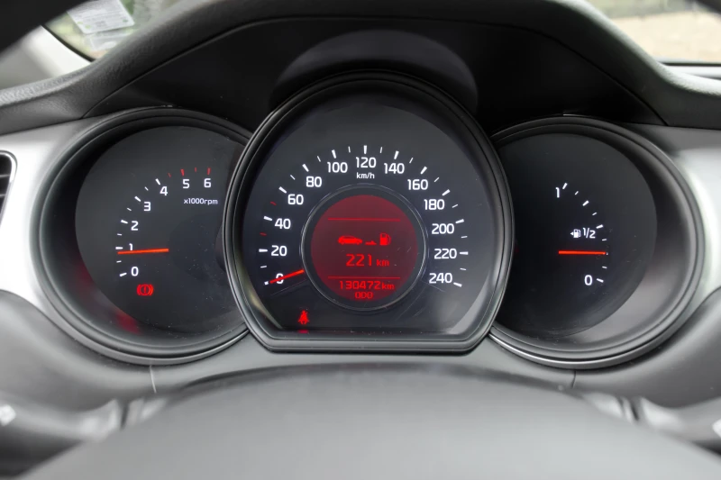 Kia Ceed 1.4D, снимка 17 - Автомобили и джипове - 51905344