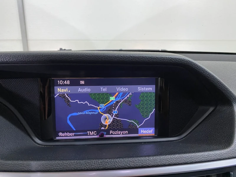 Mercedes-Benz E 350 4 Matic, снимка 14 - Автомобили и джипове - 51406000