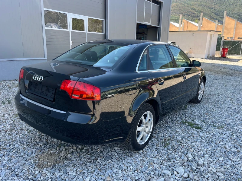 Audi A4 2.0TDI, снимка 6 - Автомобили и джипове - 51471708